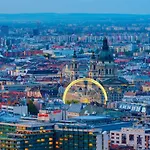Ds36 Budapest-3 Haloszobas Lakas A Belvaros Sziveben בודפשט