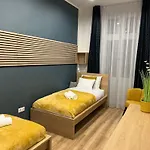 Ds36 Budapest-3 Haloszobas Lakas A Belvaros Sziveben דירה