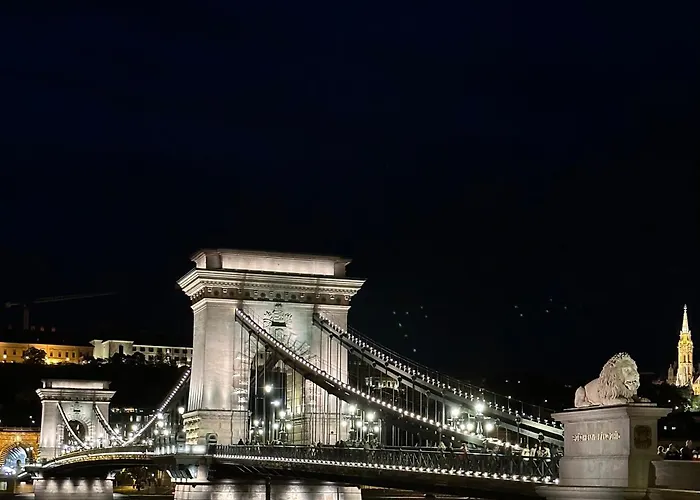 Ds36 Budapest-3 Haloszobas Lakas A Belvaros Sziveben Budapeszt